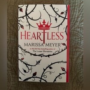 Heartless by Marissa Meyer paperback book